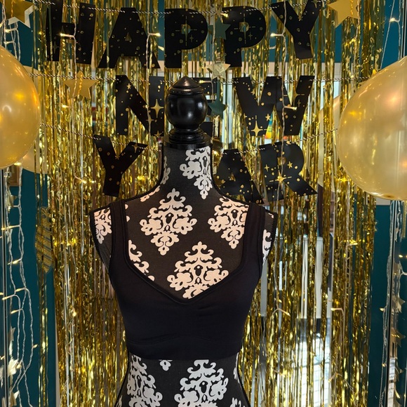 Urban Outfitters Out From Under Black Stretch Bra Top M/L Medium Large EUC Bella - Picture 3 of 10